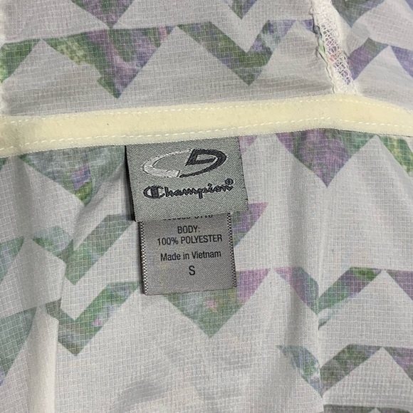 Champion Windbreaker - Picture 5 of 6